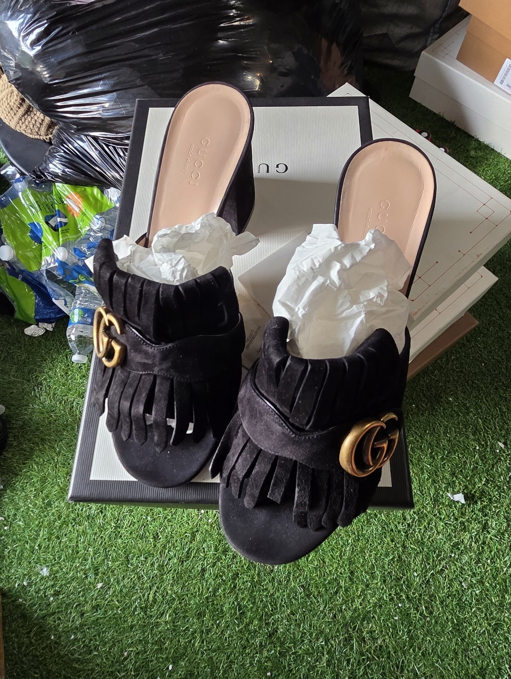 Gucci Black and Gold Mules with Luxurious Emblem - Picture 12 of 15